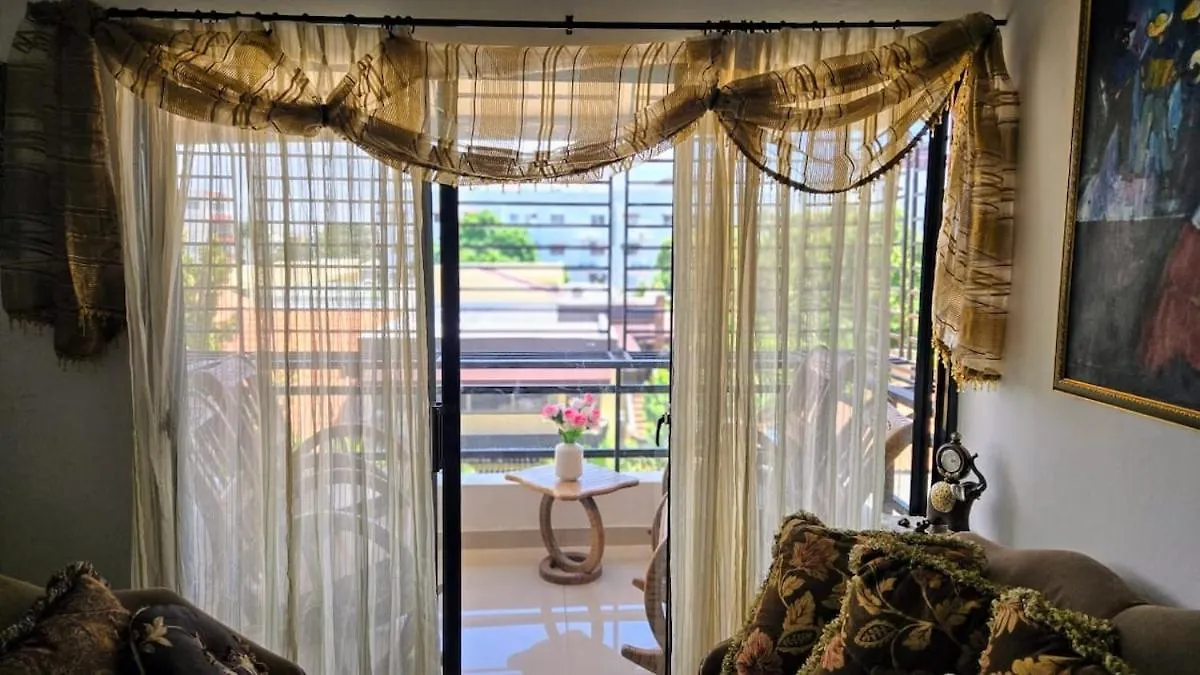 Cozy 3 Bedroom Apartment La Viva