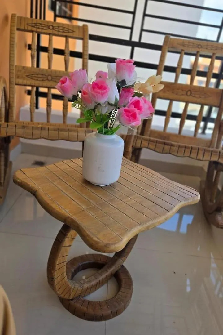 Cozy 3 Bedroom Apartment La Viva