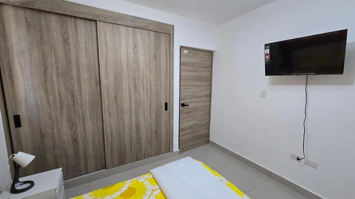 Cozy 3 Bedroom Apartment La Viva