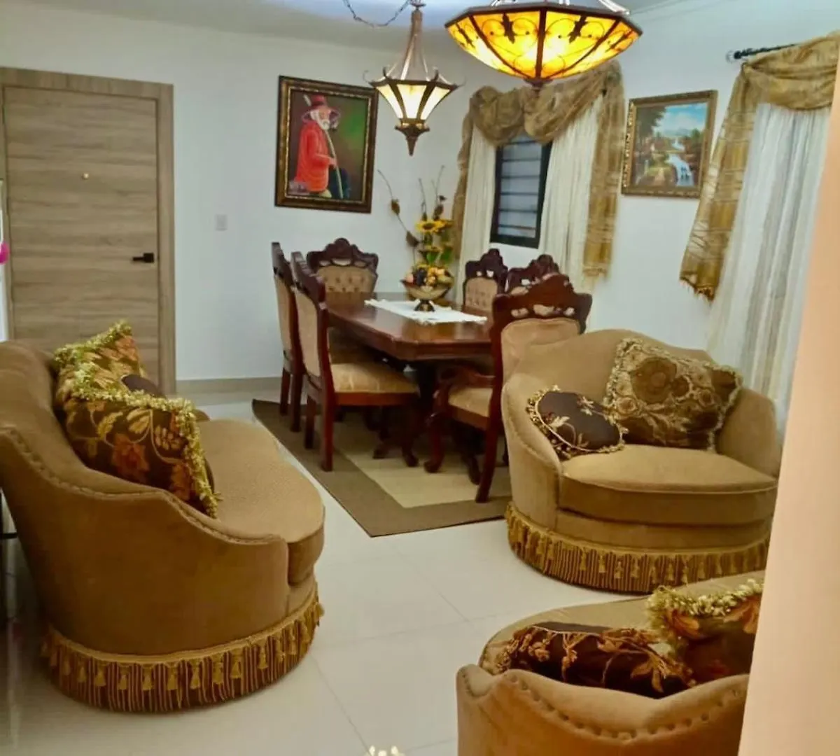 Cozy 3 Bedroom Apartment La Viva